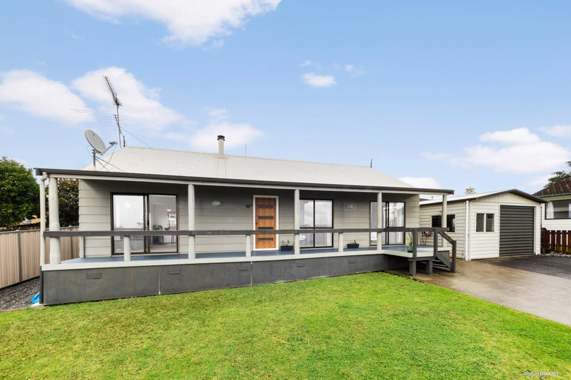 10A Patrice Place, Massey, Auckland - Carousel 1