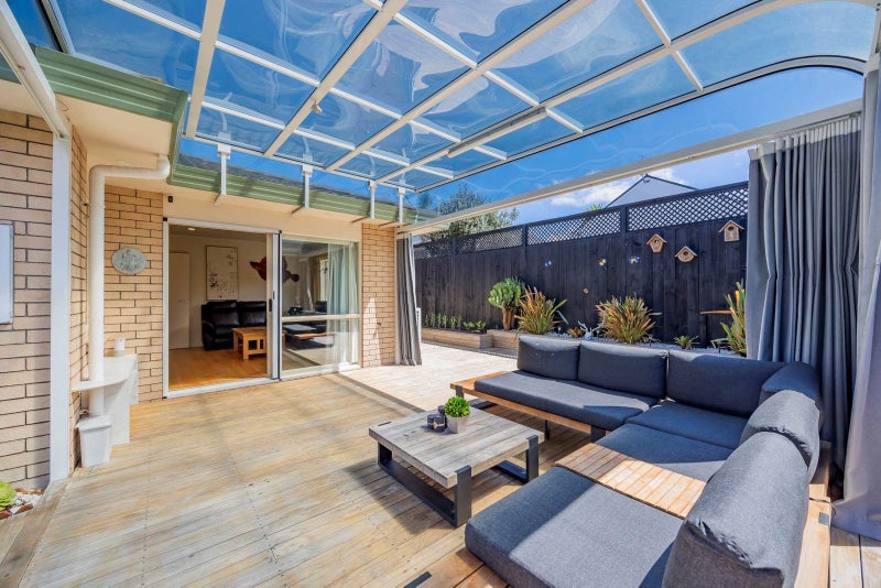 27A Coniston Avenue, Te Atatu South, Auckland - Carousel 25