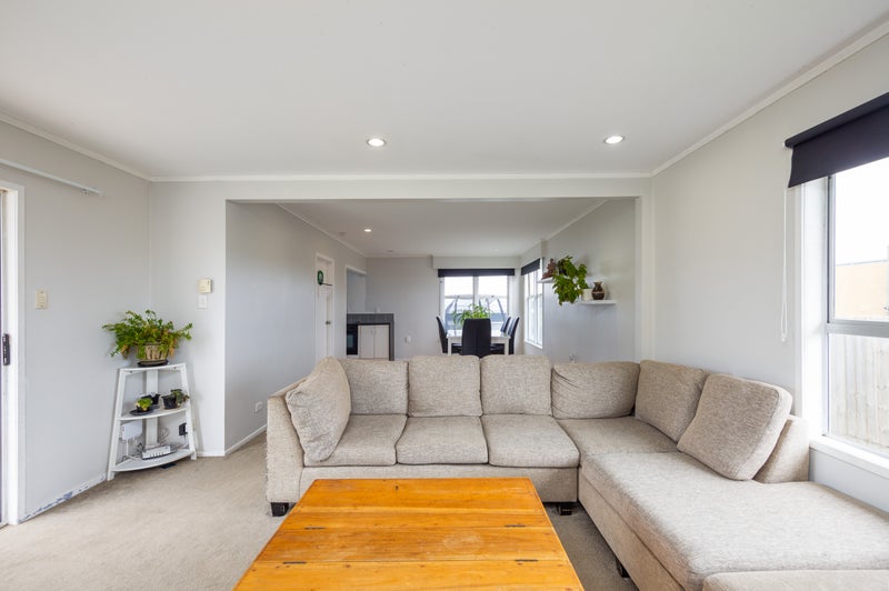 21 Dawson Road, Otara, Auckland - Carousel 26