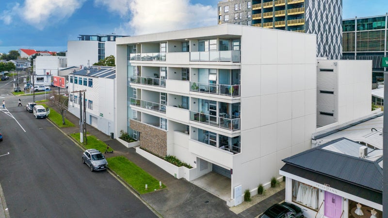 2H/39 Mackelvie Street, Grey Lynn, Auckland City, Auckland - Carousel 1