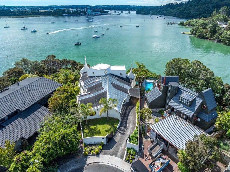 105 Aeroview Drive, Beach Haven, Auckland - Carousel 29