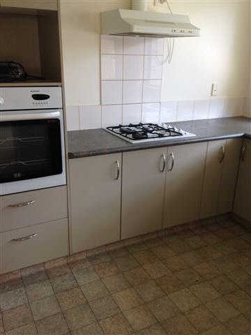 8 Salisbury Place, Hamilton East, Hamilton - Carousel 2