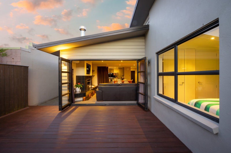 7A Florence Avenue, Palmerston North, Palmerston North - Carousel 24