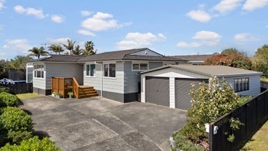 34 Allington Road, Massey, Auckland - Carousel 1