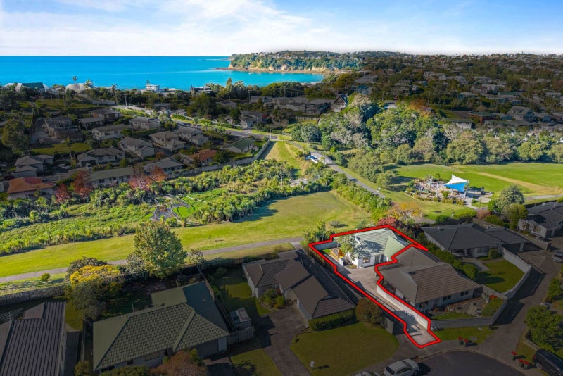 2/65 Charlotte Street, Stanmore Bay, Whangaparaoa - Carousel 2