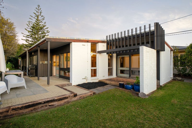 27 Hillcrest Road, Hillcrest, Hamilton - Carousel 1