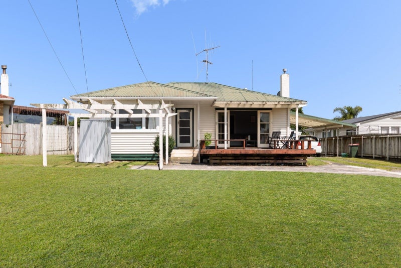 47 Dunlop Road, Te Puke, Te Puke - Carousel 1
