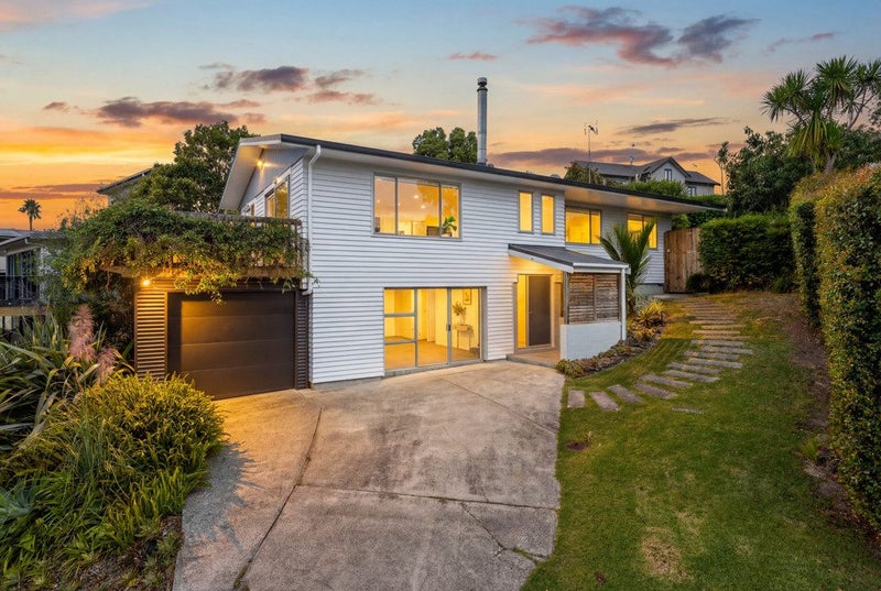 3 Idyll Place, Northcross, Auckland - Carousel 36