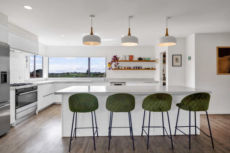 515 Carrington Road, Hurworth, New Plymouth - Carousel 2