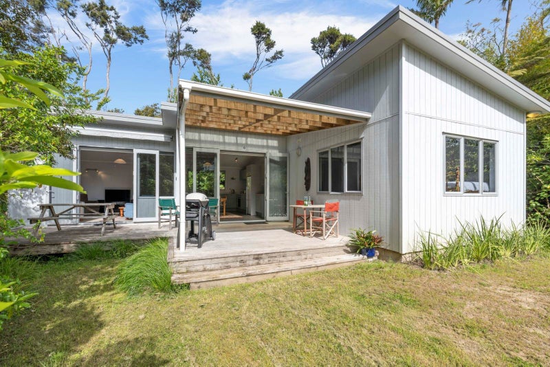 105 Bays Road, Ōrere Point - Carousel 1