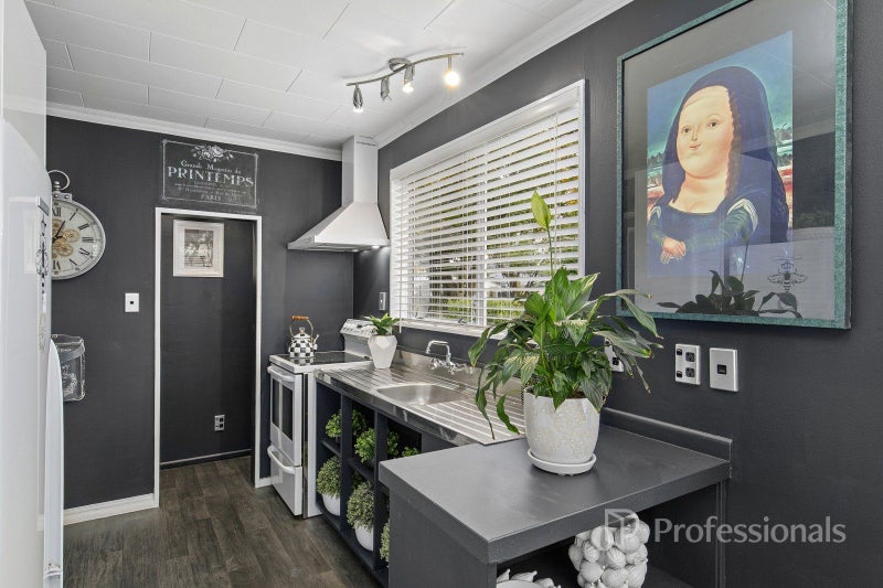 2/3 Norfolk Street, Belmont, Lower Hutt - Carousel 2