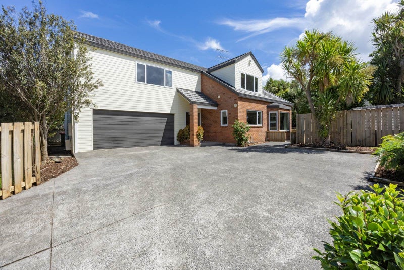 1/103 Konini Road, Titirangi, Auckland - Carousel 1