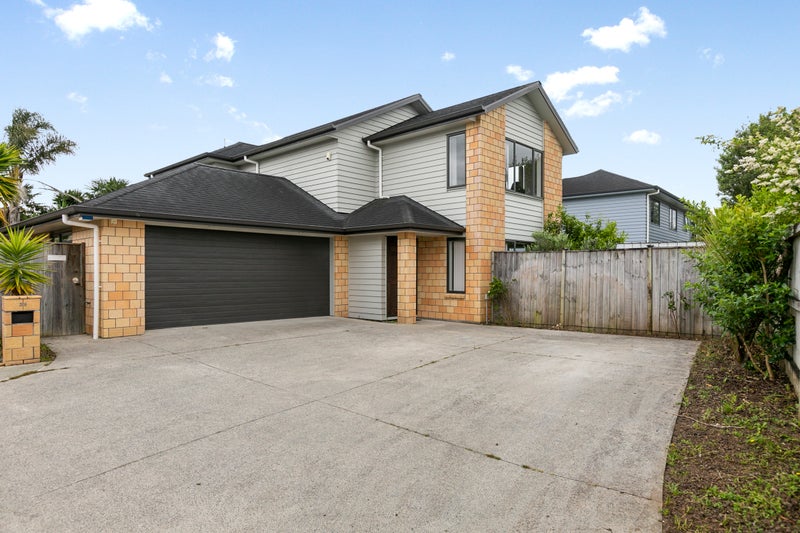 38 Bradnor Meadows Drive, Swanson, Auckland - Carousel 1