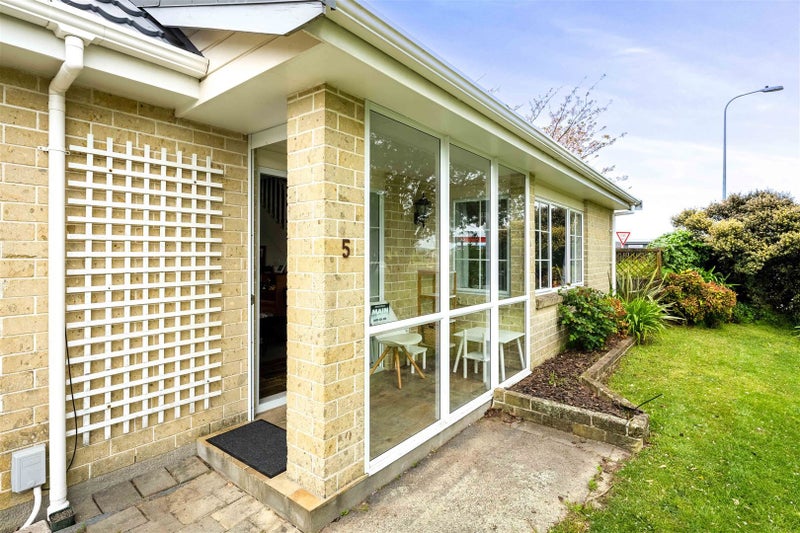 Property Valuation for 5 Lake View Court, Paraparaumu Trade Me