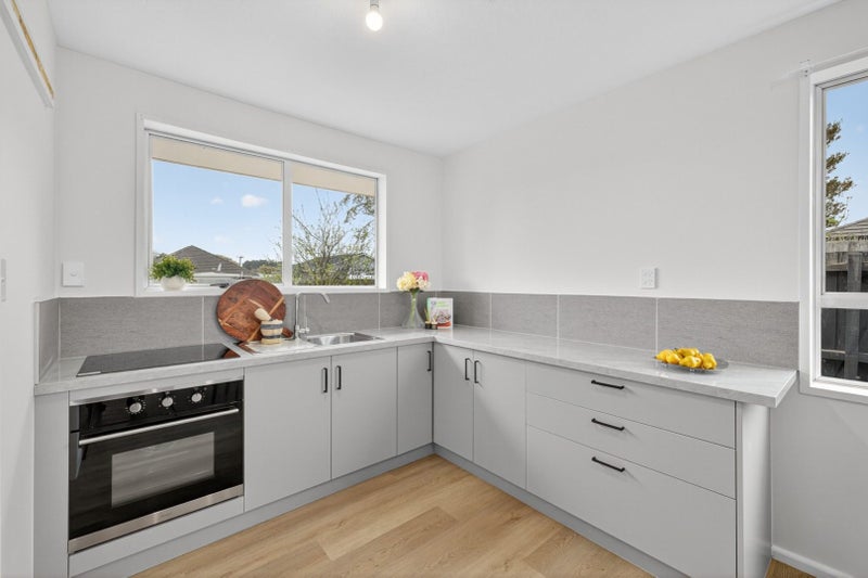 1/72A Cuffs Road, Wainoni, Christchurch - Carousel 2