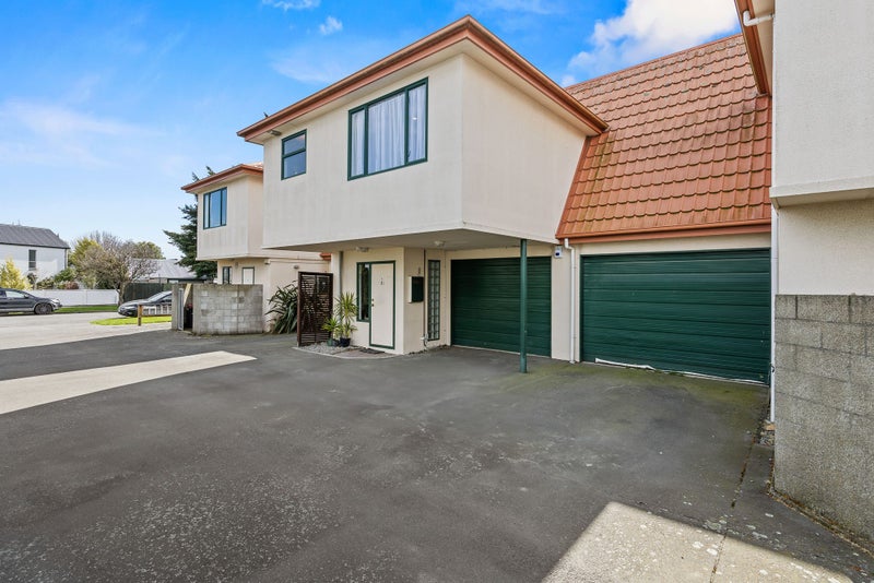 68A Thackeray Place, Waltham, Christchurch - Carousel 1