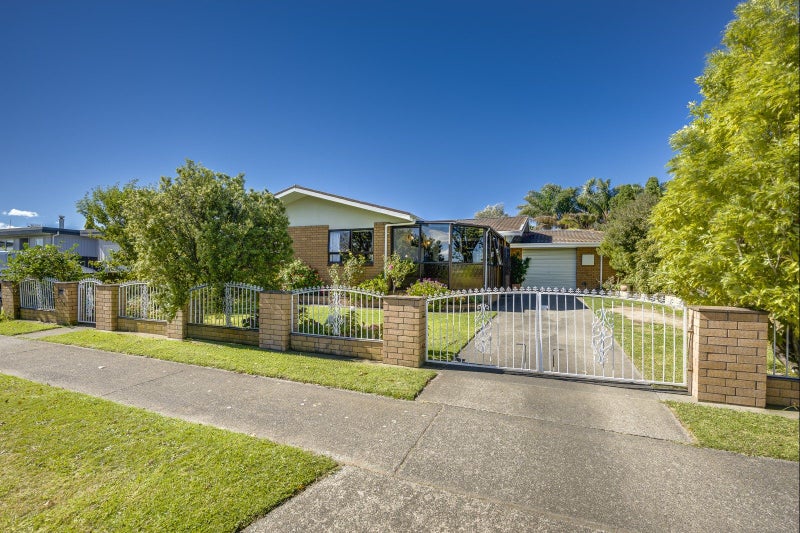 329 Westminster Avenue, Tamatea, Napier, Hawke's Bay - Carousel 2
