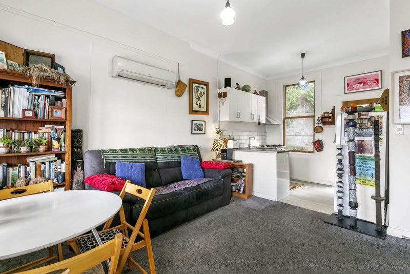 270 Queens Drive, Lyall Bay, Wellington - Carousel 2