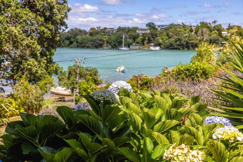 84 Wharf Road, Ostend, Waiheke Island - Carousel 2