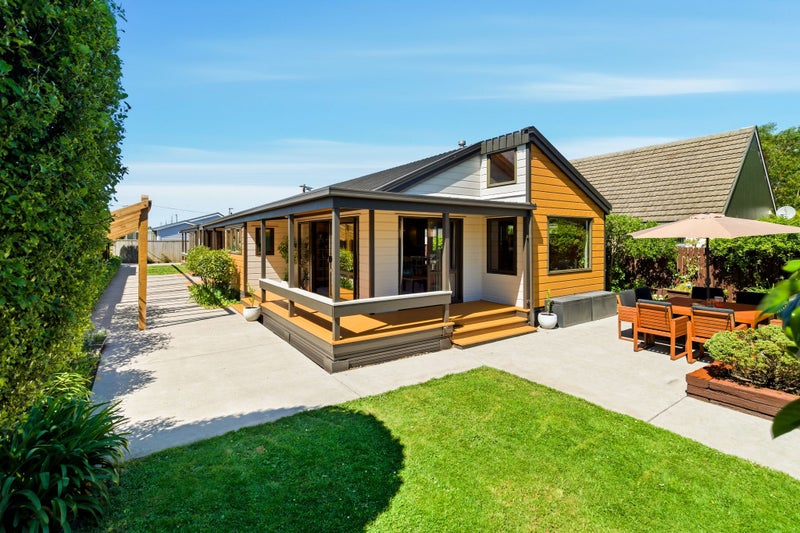 2/238 Estuary Road, South New Brighton, Christchurch - Carousel 1