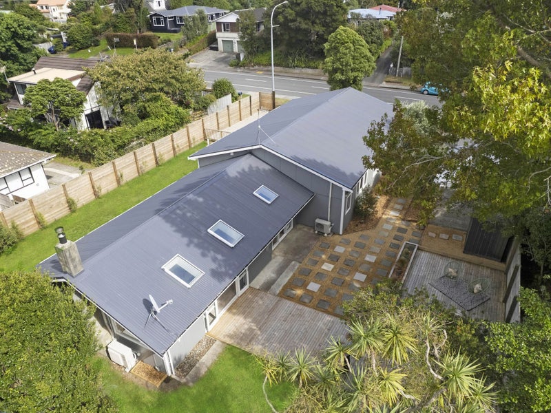 18 Rimu Road, Raumati Beach, Paraparaumu - Carousel 1