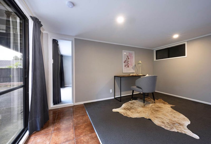 11 Grimshaw Place, Henderson, Auckland - Carousel 12