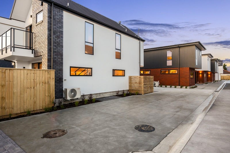 1/200 Main North Road, Redwood, Christchurch - Carousel 10