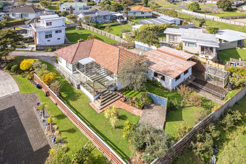 9 Tower Crescent, Durie Hill, Whanganui - Carousel 21