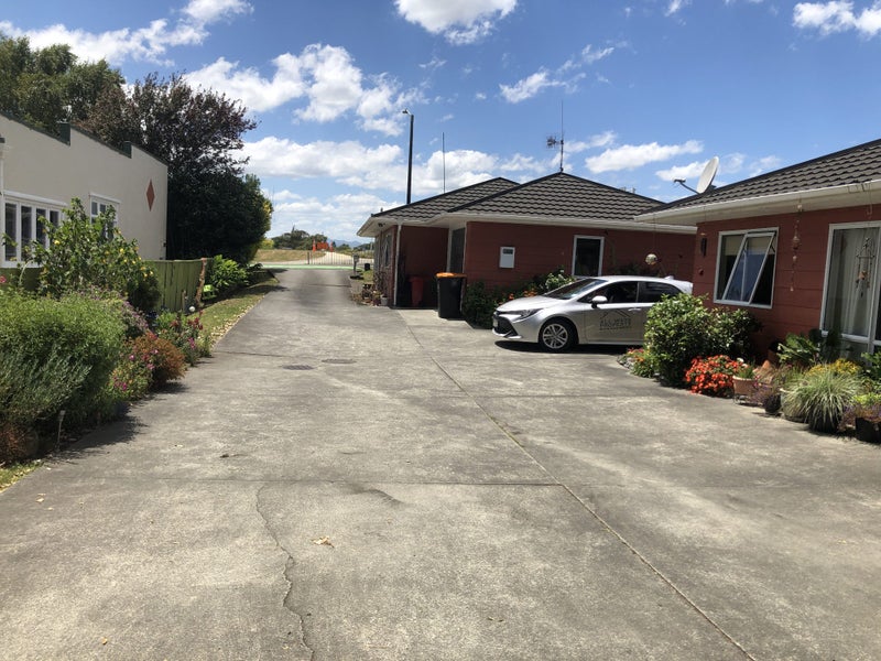 48 Botanical Road, Takaro, Palmerston North - Carousel 19