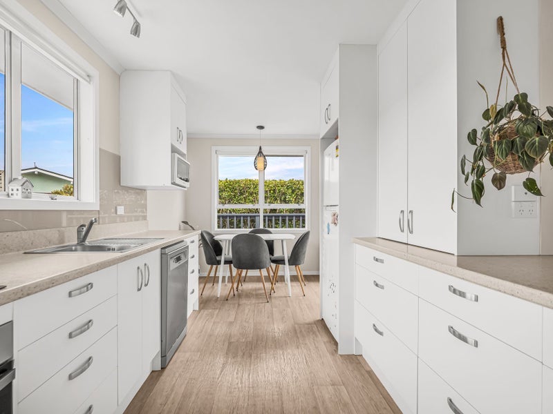 21 Matipo Place, Edgecumbe, Edgecumbe - Carousel 2