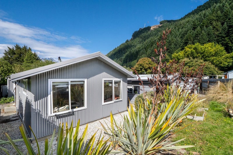 21 Sawmill Road, Queenstown, Queenstown - Carousel 2