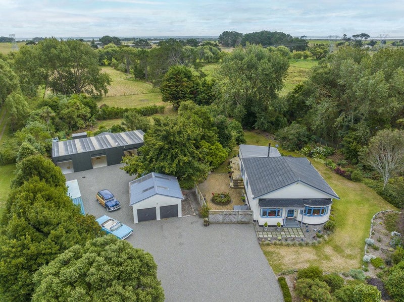 153 Swamp Road, Te Horo - Carousel 1