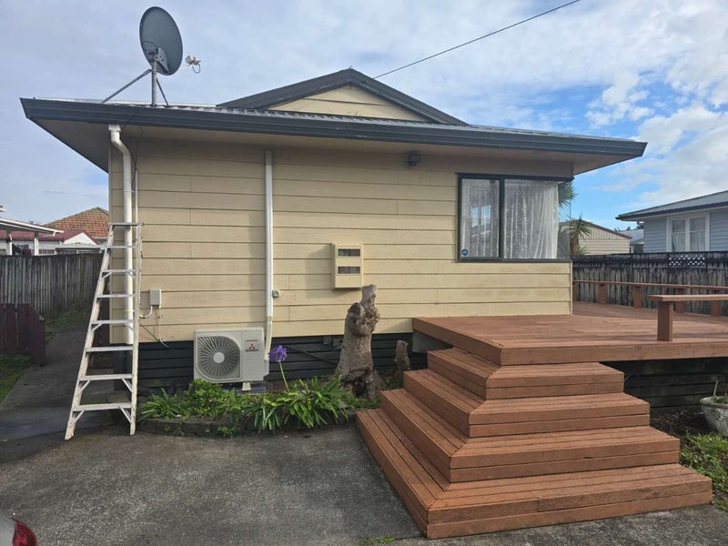 52 Kelwyn Road, Kelston, Auckland - Carousel 12