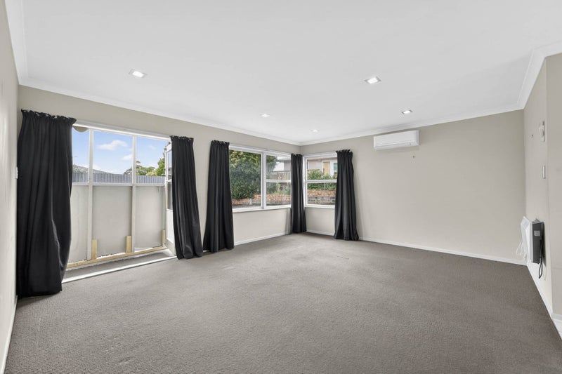 1/93 Barrack Road, Mount Wellington, Auckland - Carousel 2