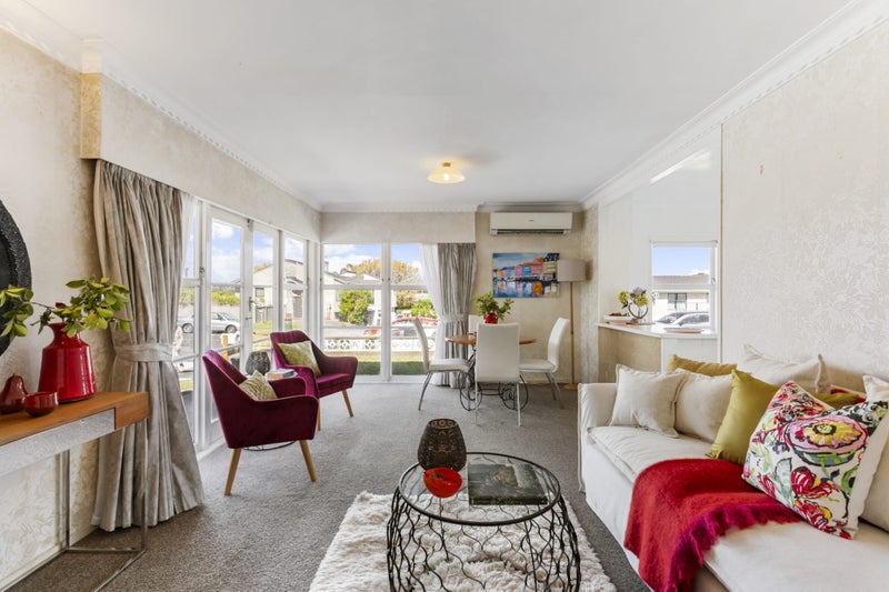 2/139 Clovelly Road, Bucklands Beach, Auckland - Carousel 2