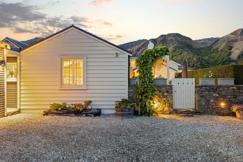 21 Anglesea Street, Arrowtown, Arrowtown - Carousel 50