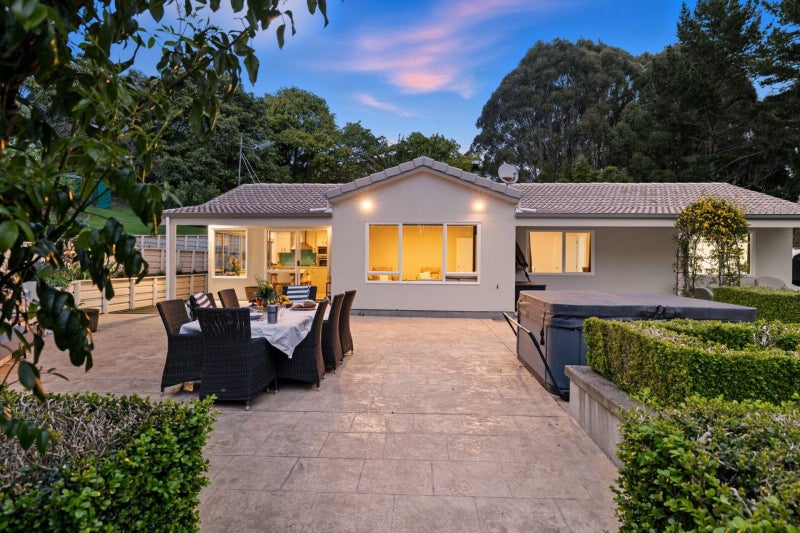 57 Panorama Drive, Welcome Bay, Tauranga - Carousel 2