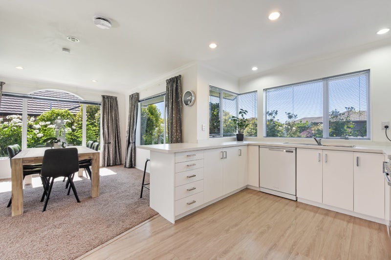 11 Kendall View, Stoke, Nelson - Carousel 2