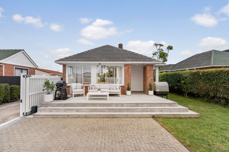 32 Oakley Avenue, Waterview, Auckland City, Auckland - Carousel 1