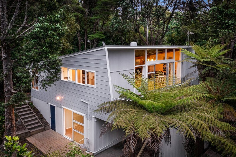 186 Atkinson Road, Titirangi, Auckland - Carousel 1