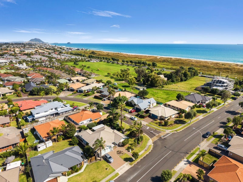 12 Sandhurst Drive, Papamoa Beach, Papamoa - Carousel 30