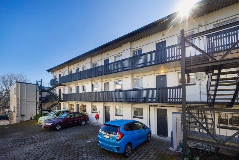 9/11 Balfour Road, Parnell, Auckland - Carousel 30