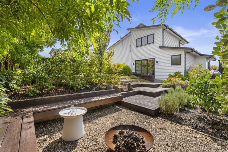 8 Dinning Road, Riverhead, Riverhead - Carousel 1