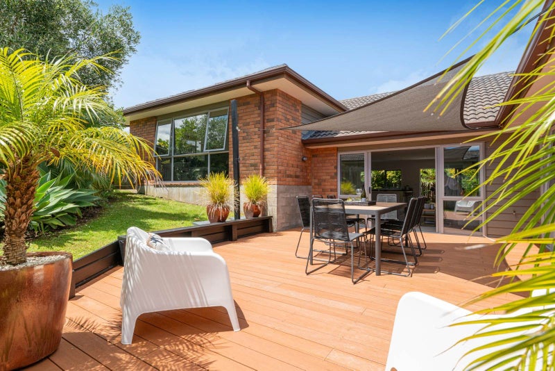 4 Barnacle Rise, Red Beach, Red Beach - Carousel 1