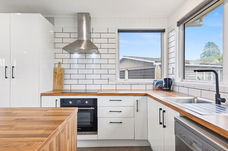 7 Sunset Drive, Paengaroa, Te Puke - Carousel 1