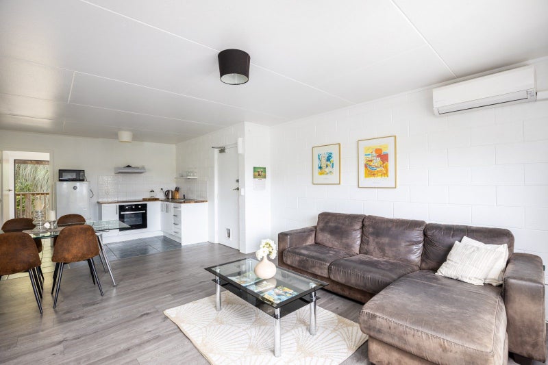 3/57 Carrington Street, Vogeltown, New Plymouth, Taranaki - Carousel 2