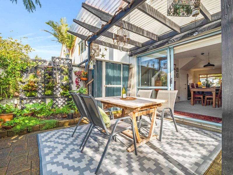 8/101 Brightside Road, Stanmore Bay, Whangaparaoa - Carousel 1