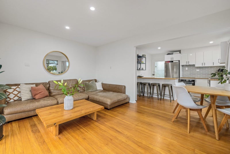 1/271A Grahams Road, Bishopdale, Christchurch - Carousel 2