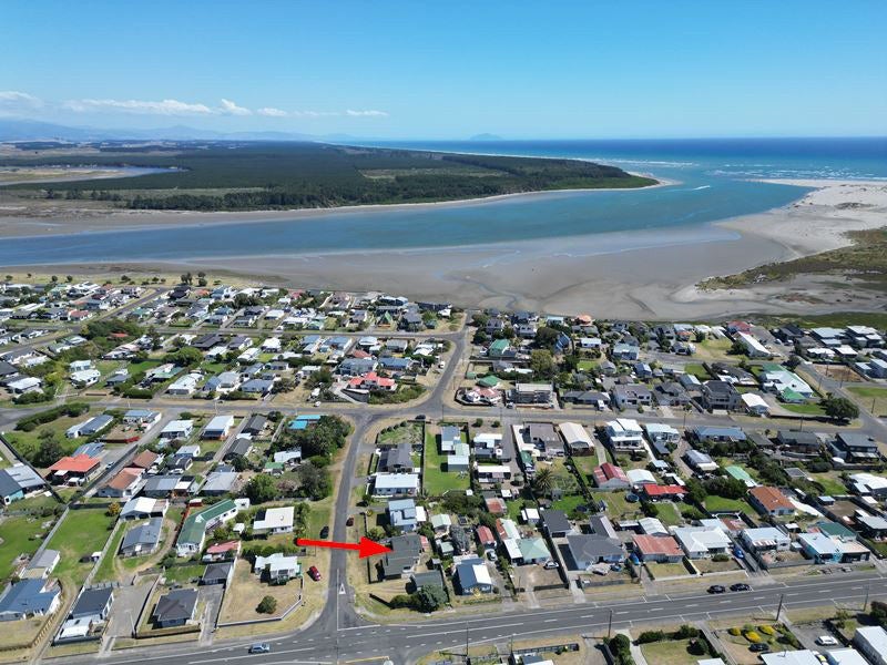 90 Seabury Avenue, Foxton Beach, Foxton - Carousel 2