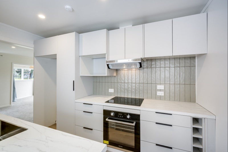 1 Cathedral Lane, Napier South, Napier - Carousel 2